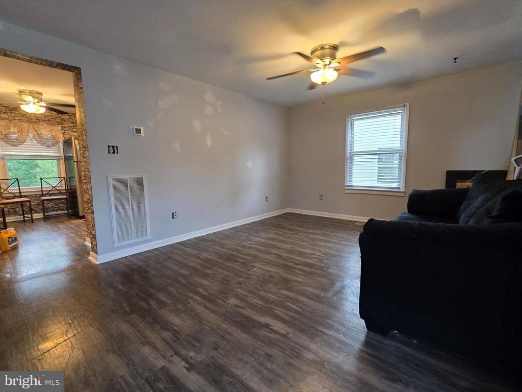 611 West 8TH Street, Laurel, DE 19956