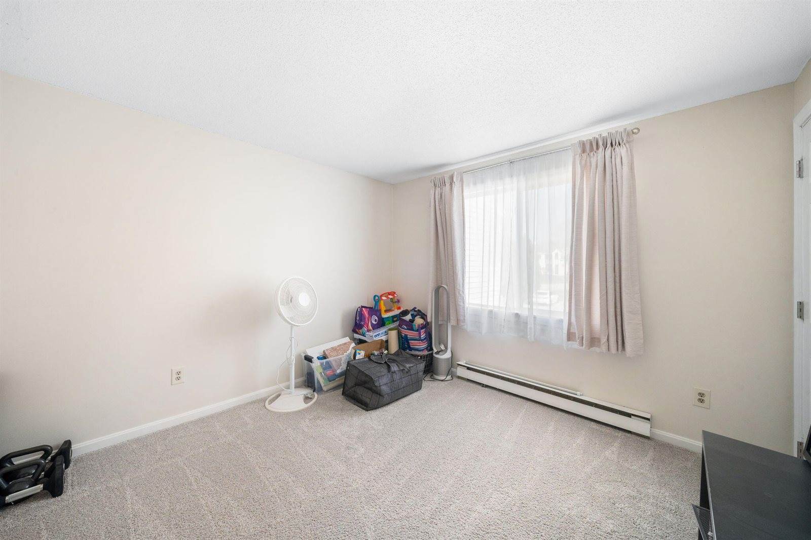 25 Lawrence Street, Westbrook, ME 04092