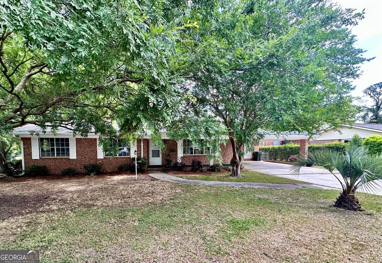 402 Pineview Drive, Waycross, GA 31501