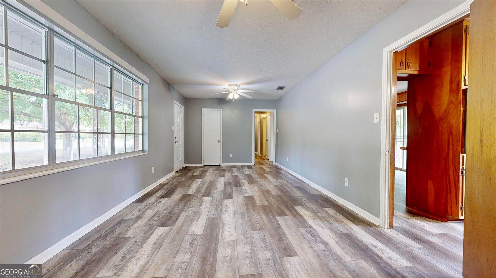 402 Pineview Drive, Waycross, GA 31501
