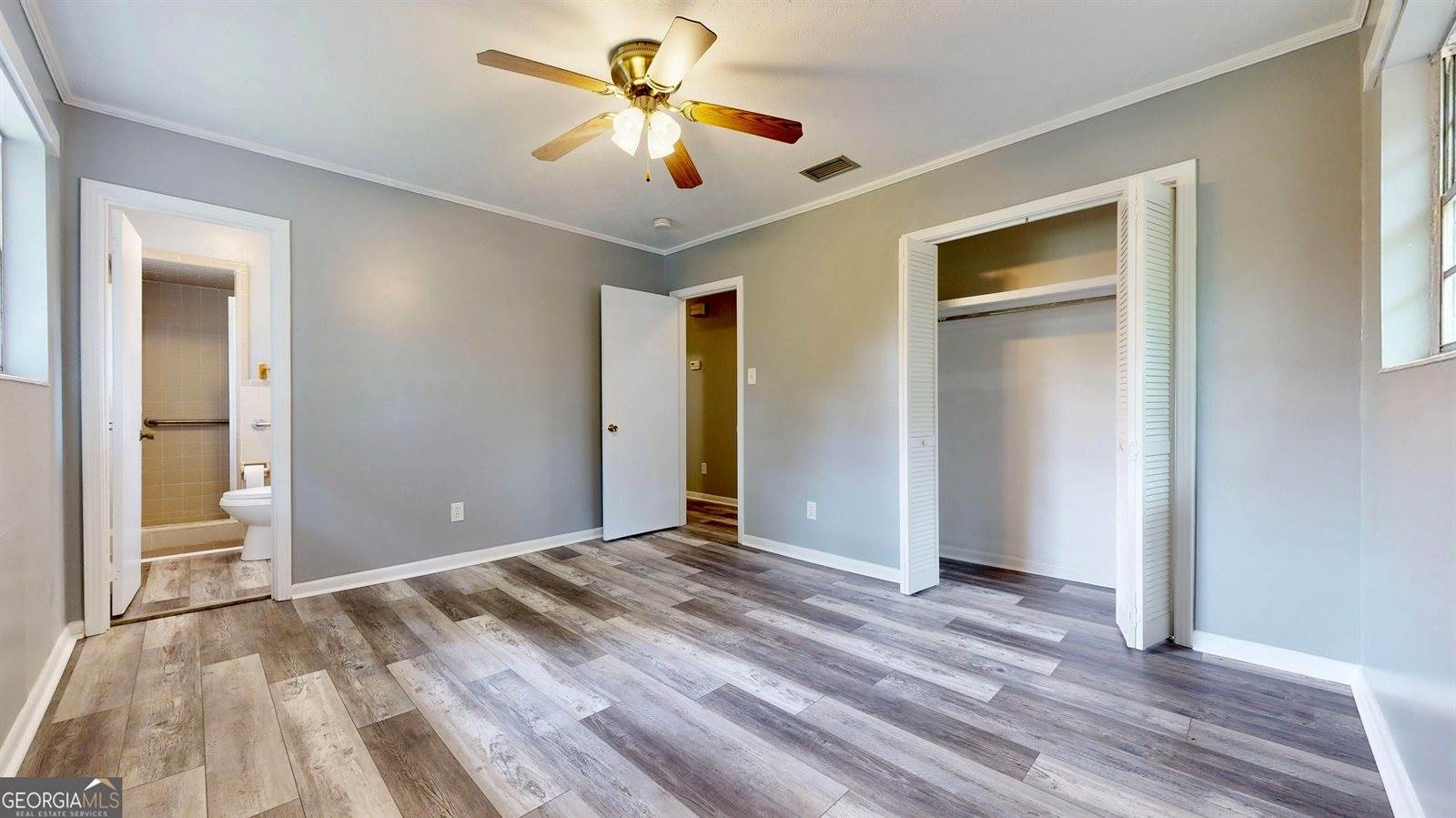 402 Pineview Drive, Waycross, GA 31501