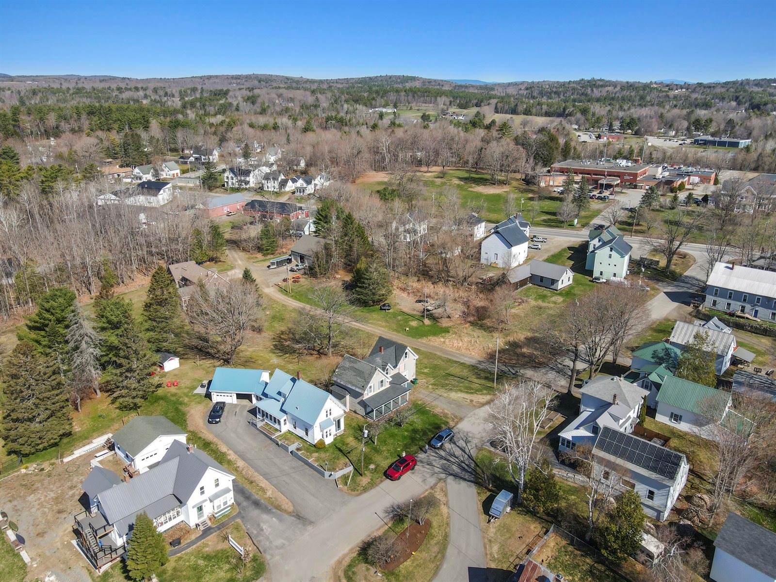 17 Grange Street, Dover-Foxcroft, ME 04426
