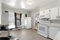 17 Grange Street, Dover-Foxcroft, ME 04426