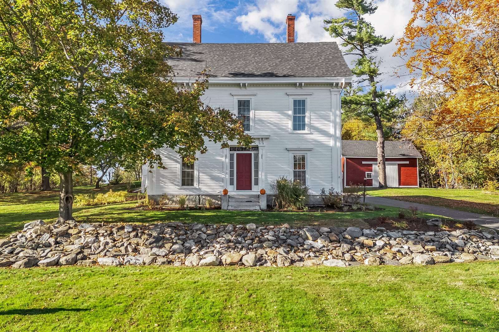 180 Main Road North, Hampden, ME 04444