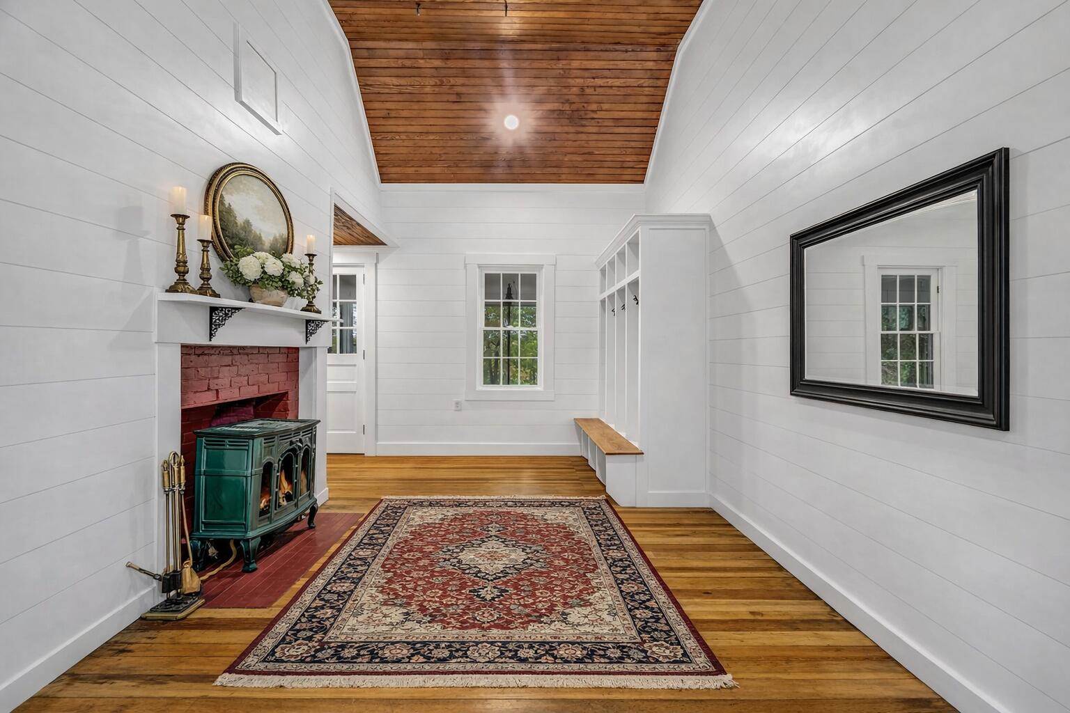 180 Main Road North, Hampden, ME 04444