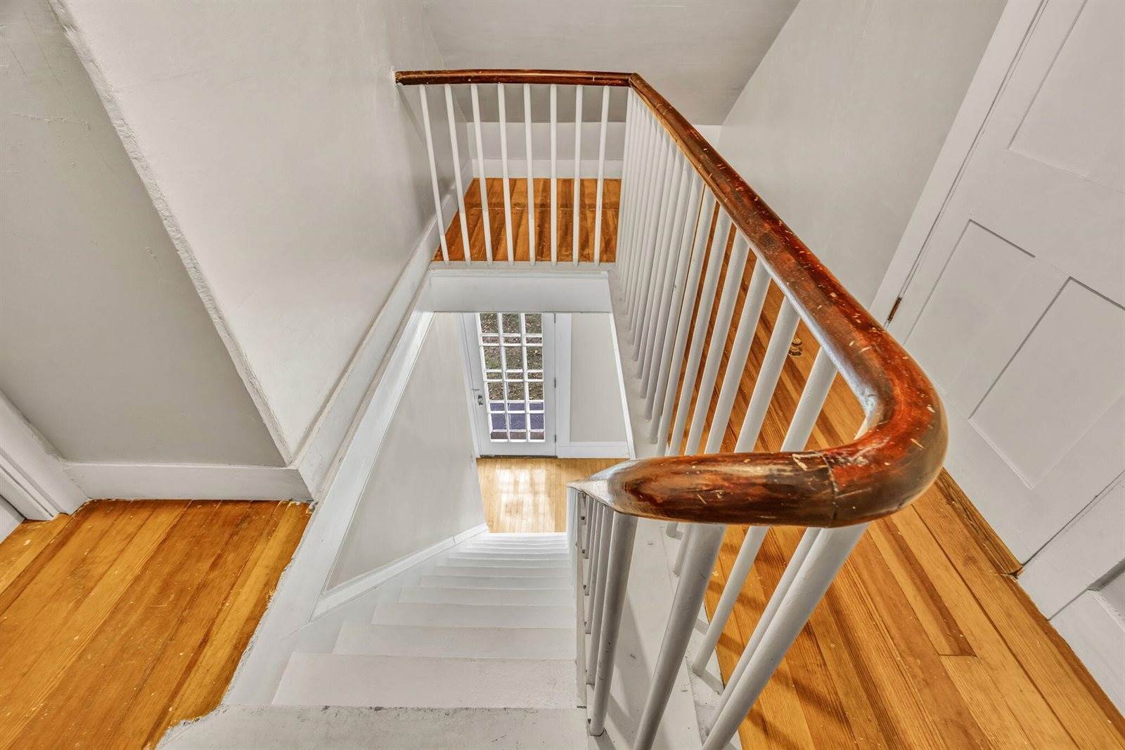 180 Main Road North, Hampden, ME 04444