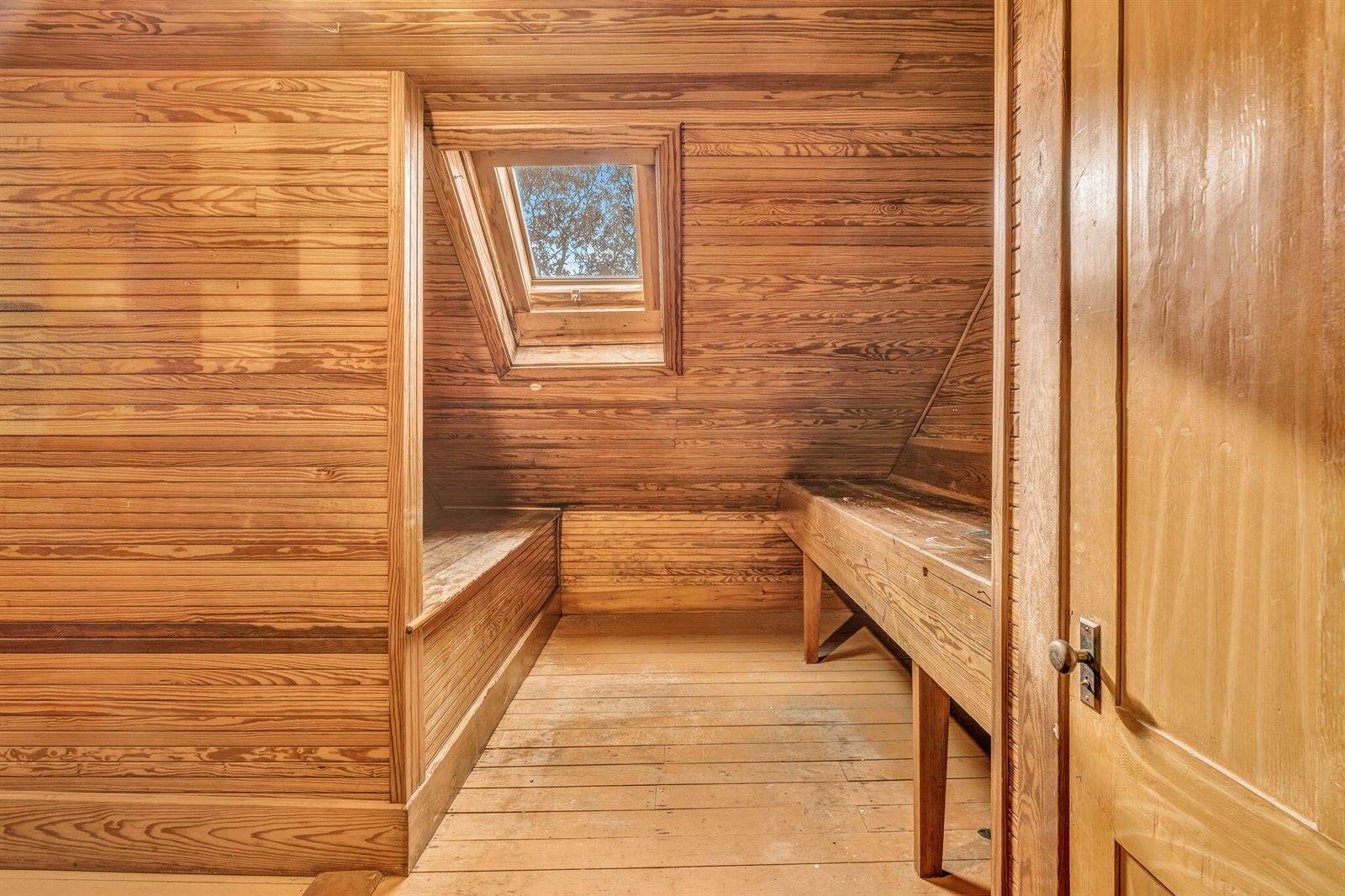 180 Main Road North, Hampden, ME 04444