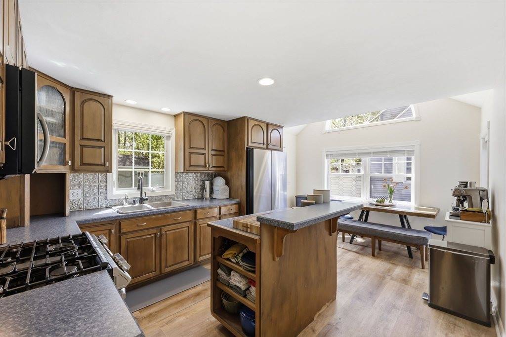 182 Ely Ave, West Springfield, MA 01089