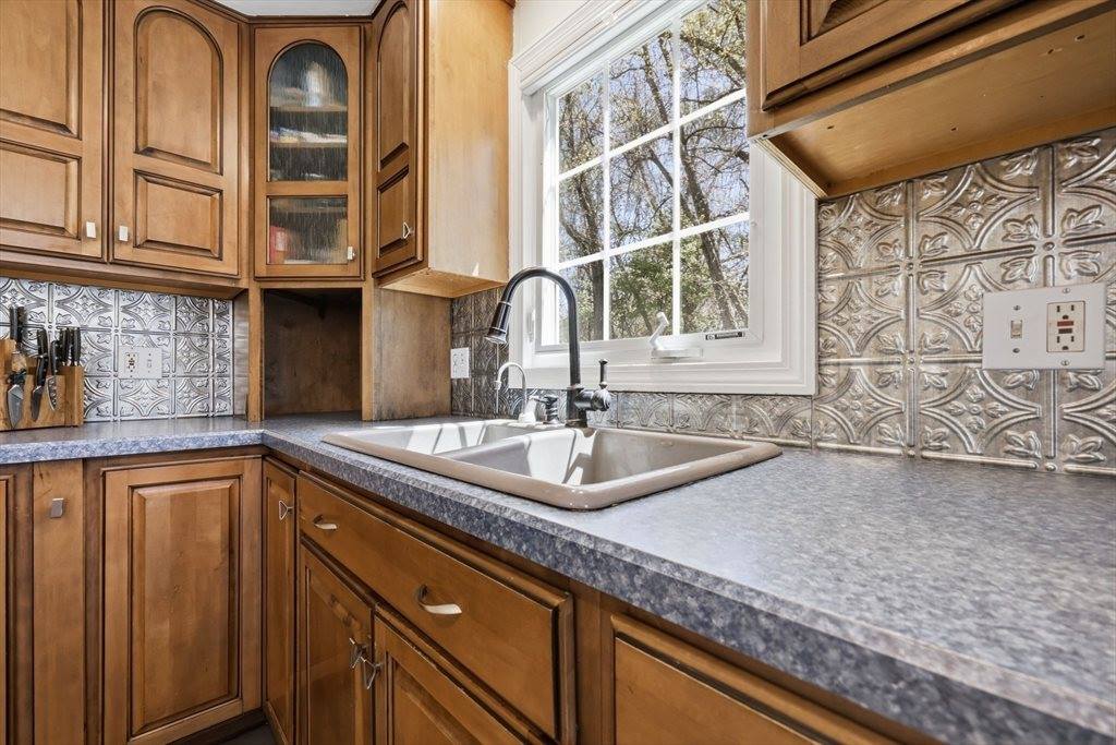 182 Ely Ave, West Springfield, MA 01089