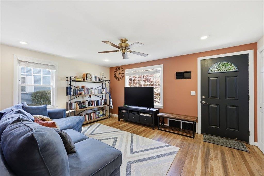 182 Ely Ave, West Springfield, MA 01089