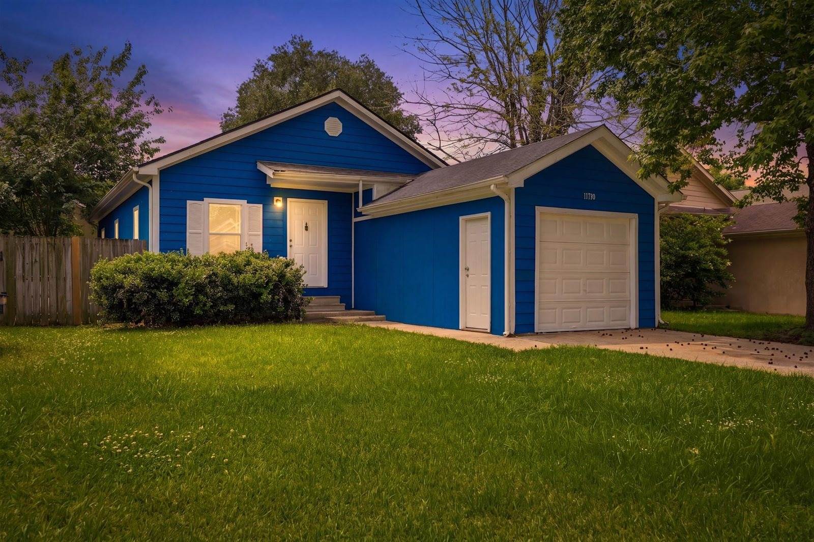 11730 Greenglen Drive, Houston, TX 77044