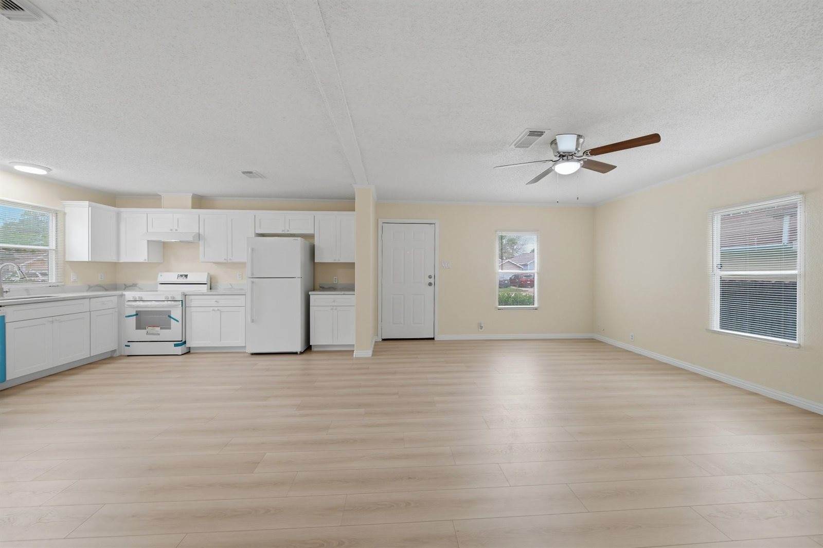 11730 Greenglen Drive, Houston, TX 77044