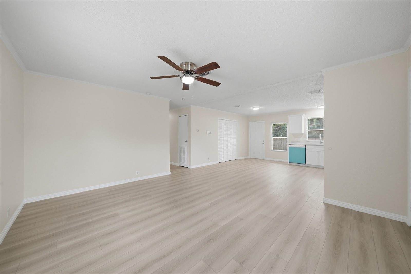 11730 Greenglen Drive, Houston, TX 77044