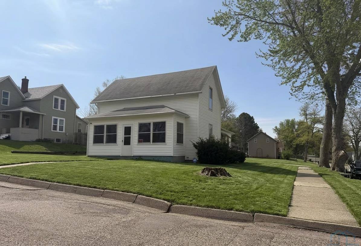 700 Main St., Akron, IA 51001