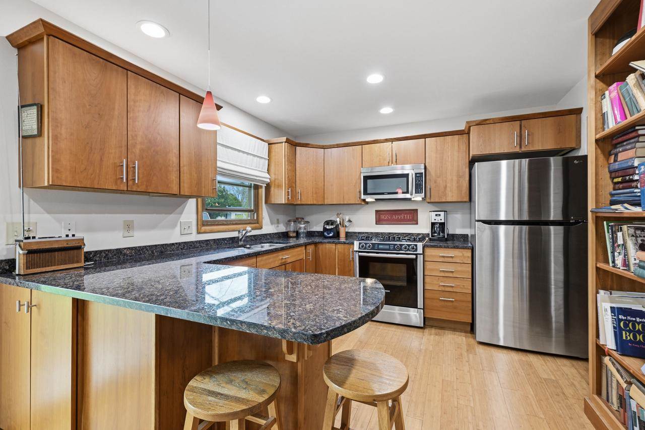 416 Woodland DRIVE, Whitewater, WI 53190