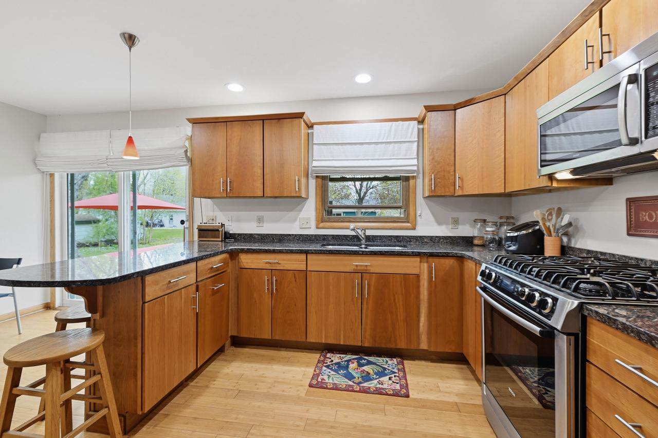416 Woodland DRIVE, Whitewater, WI 53190