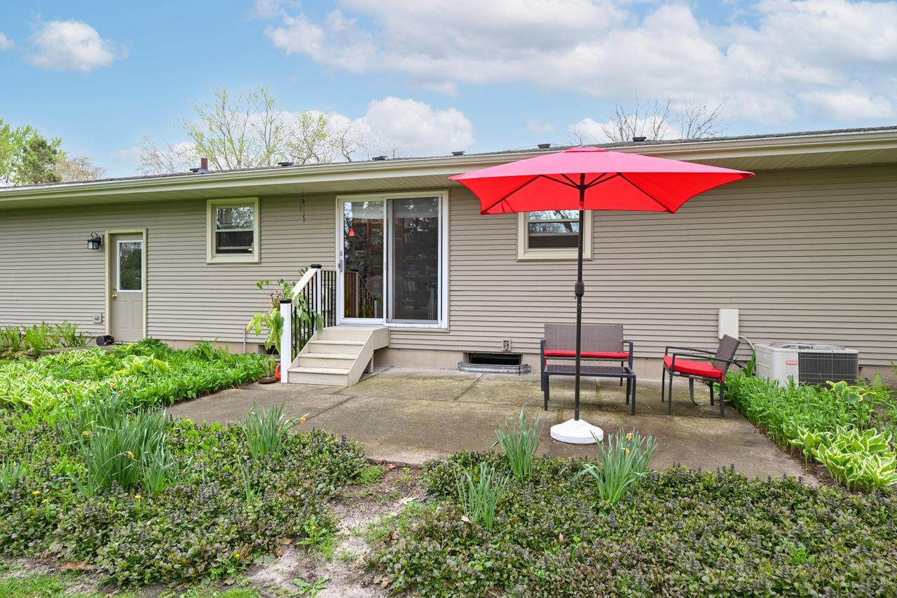 416 Woodland DRIVE, Whitewater, WI 53190