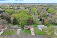 416 Woodland DRIVE, Whitewater, WI 53190
