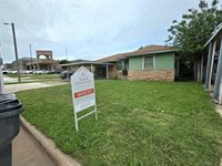 1317 NW Bessie Ave, Lawton, OK 73507