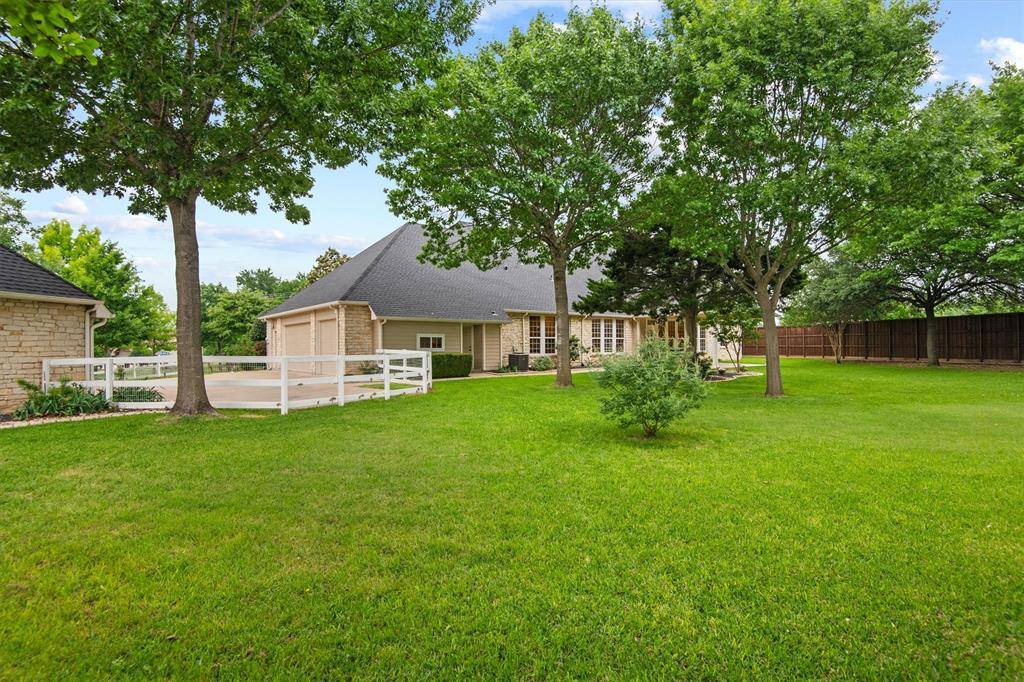 2202 Somerset, Midlothian, TX 76065