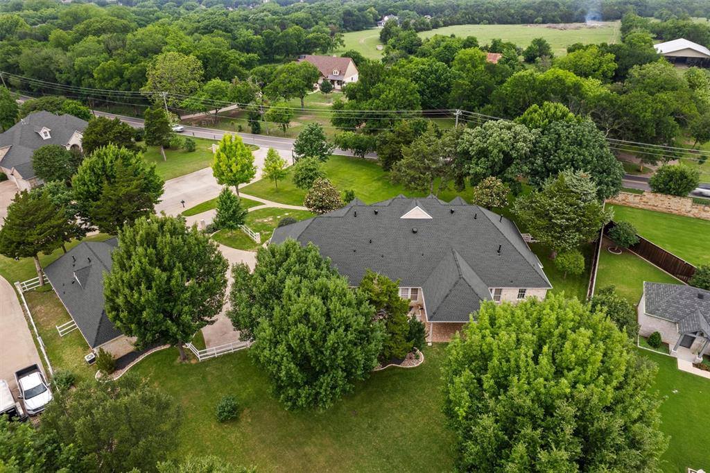 2202 Somerset, Midlothian, TX 76065