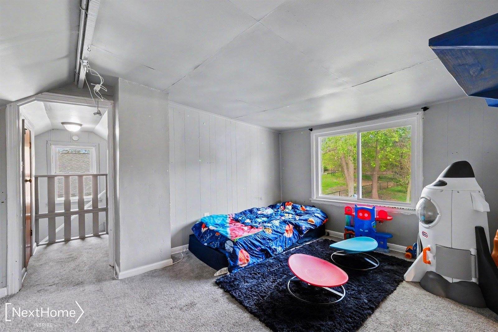 1098 Gilbert Street, Flint, MI 48532