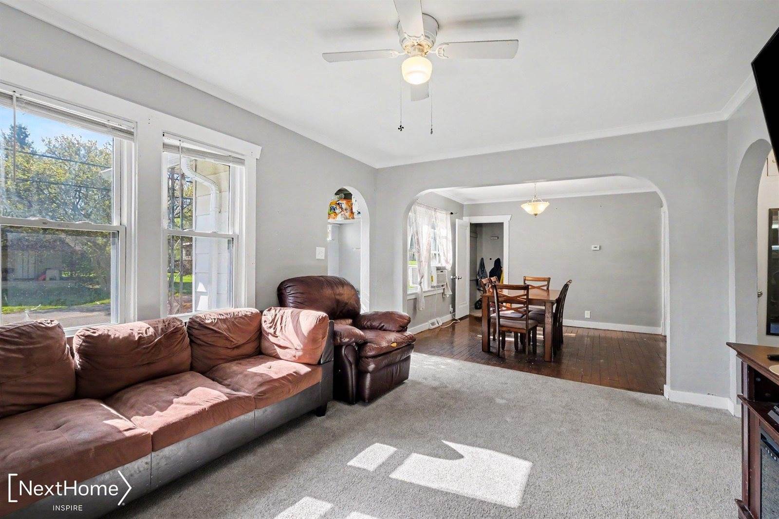 1098 Gilbert Street, Flint, MI 48532
