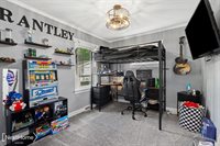 1098 Gilbert Street, Flint, MI 48532