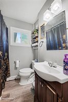 1098 Gilbert Street, Flint, MI 48532