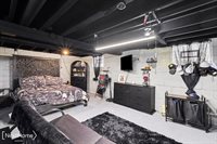 1098 Gilbert Street, Flint, MI 48532