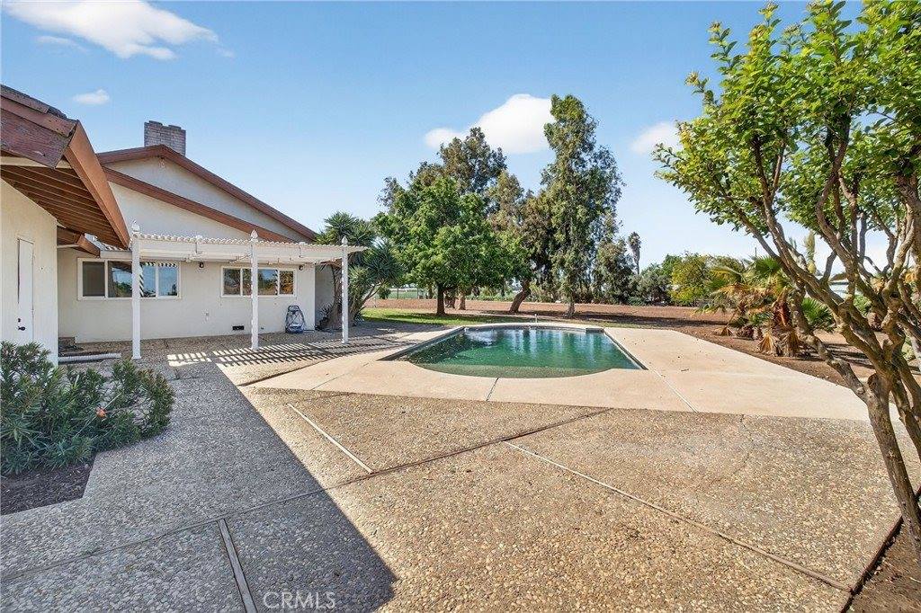 East Barnhart, Turlock, CA 95382