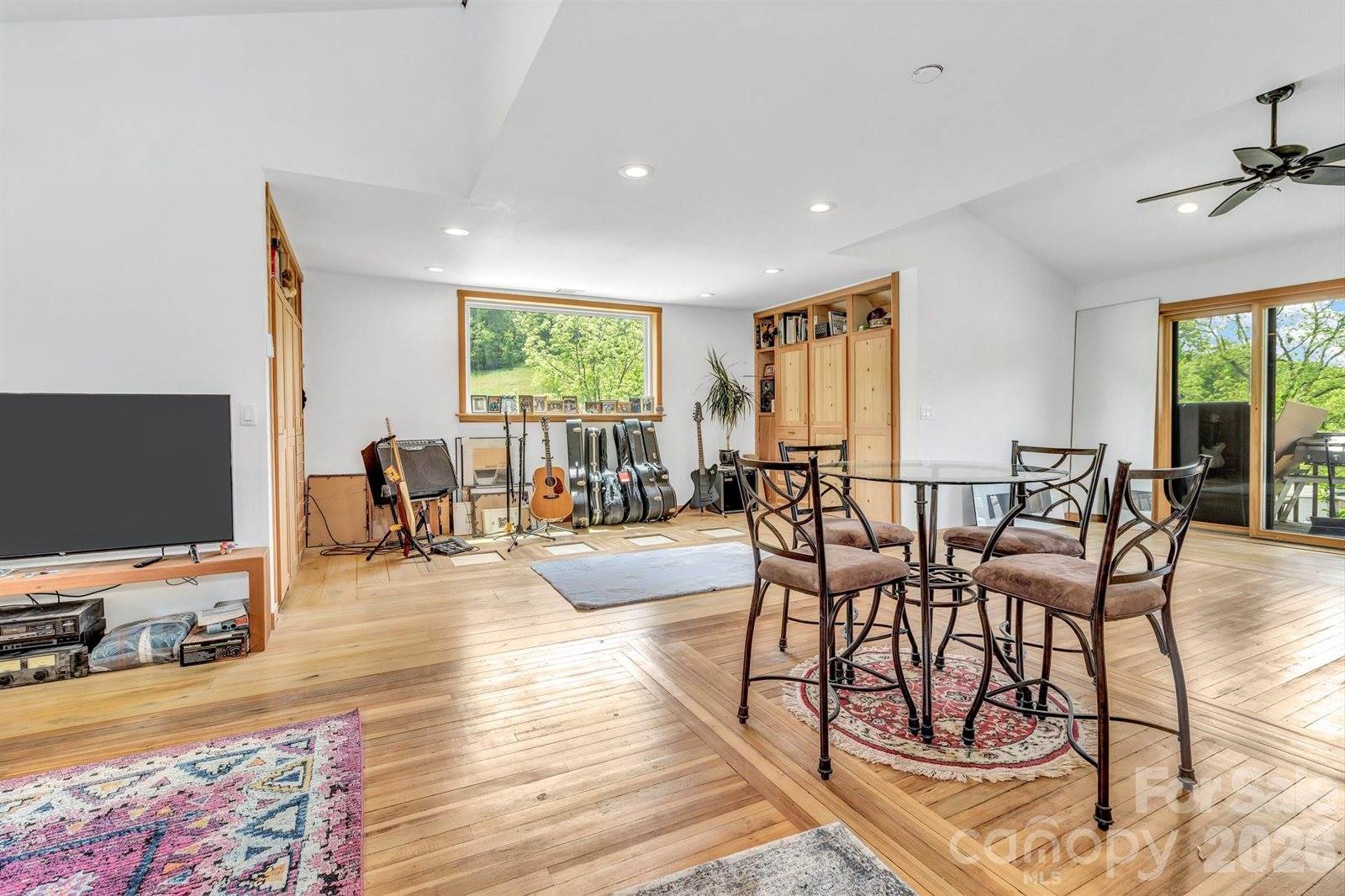 45 Sugar Cove Road, Weaverville, NC 28787