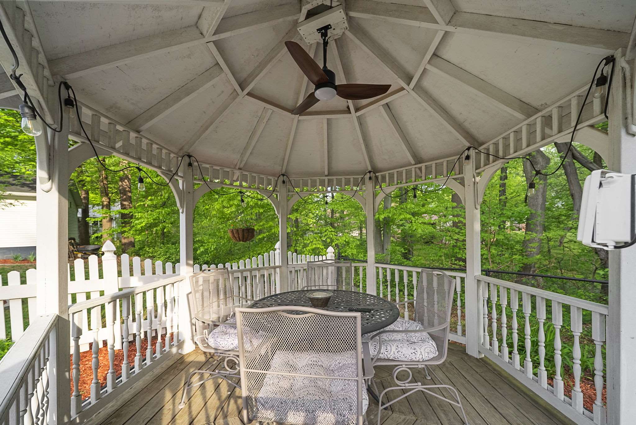 4910 N Orchard Place, West Terre Haute, IN 47885