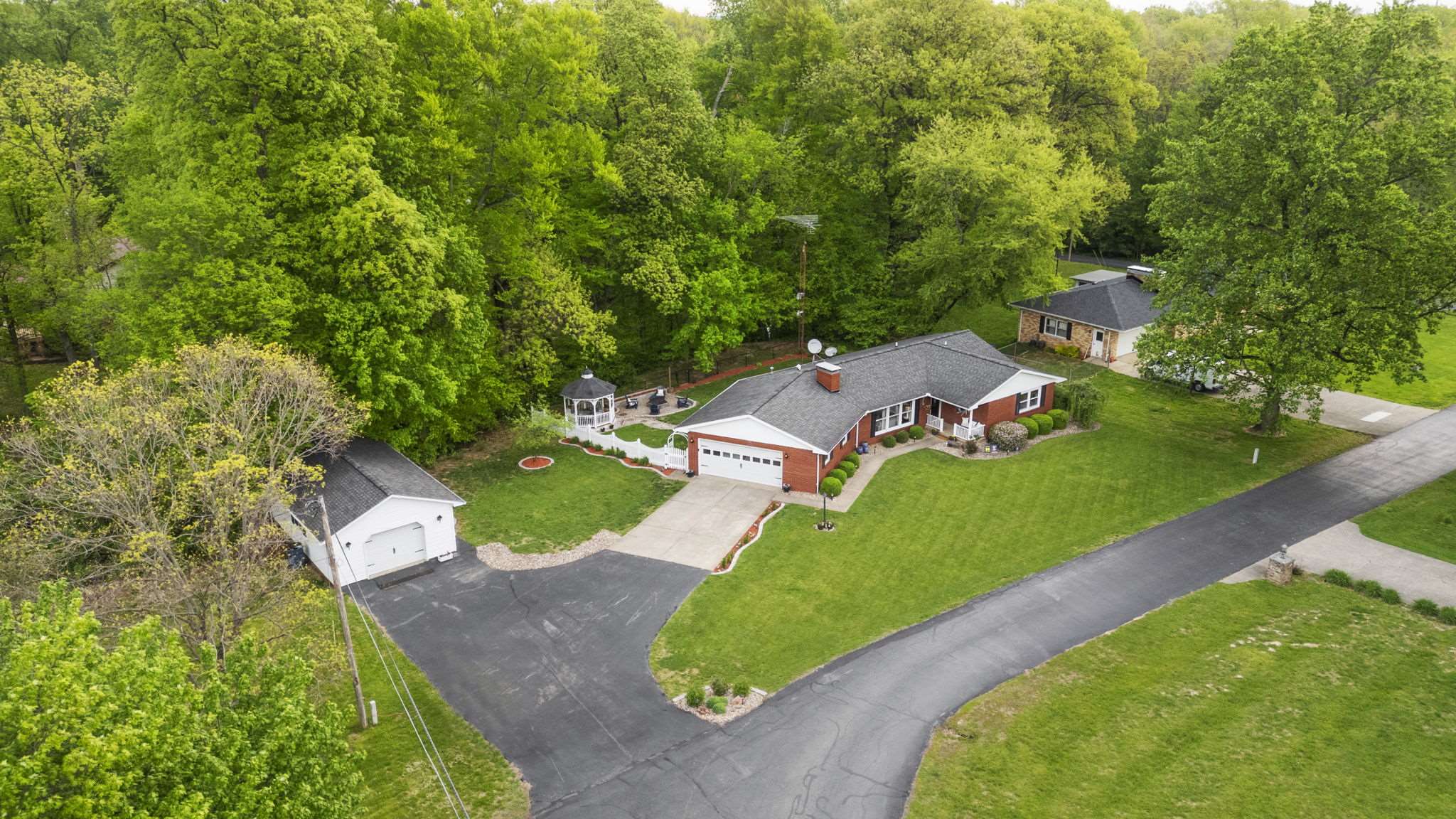 4910 N Orchard Place, West Terre Haute, IN 47885
