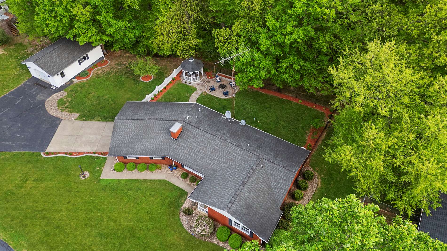 4910 N Orchard Place, West Terre Haute, IN 47885