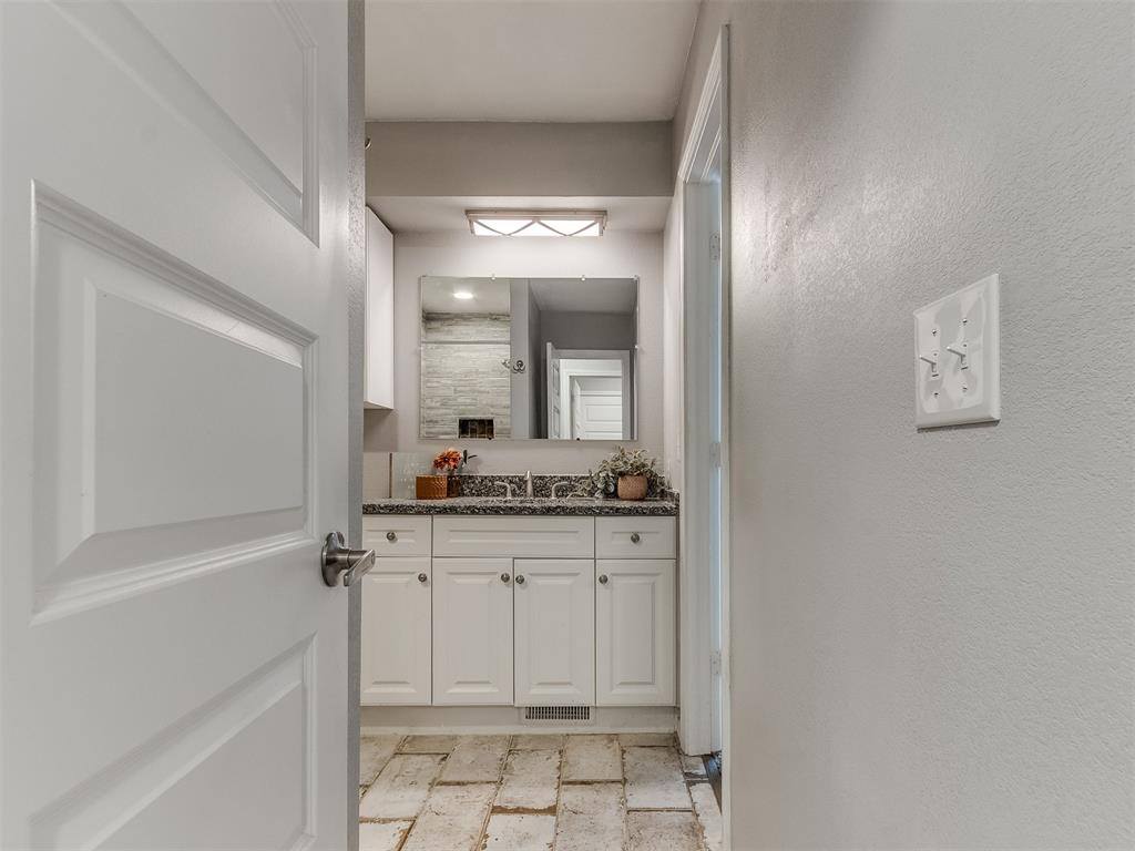 16 Tawana Drive, Shawnee, OK 74804