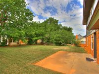 16 Tawana Drive, Shawnee, OK 74804
