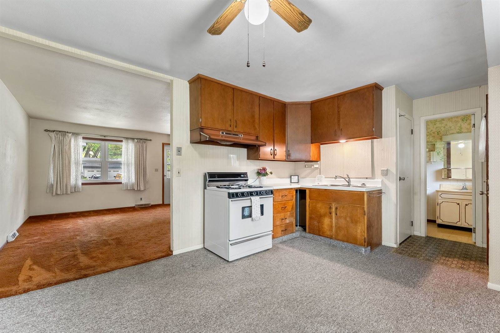 5110 Warren Street, Davenport, IA 52806