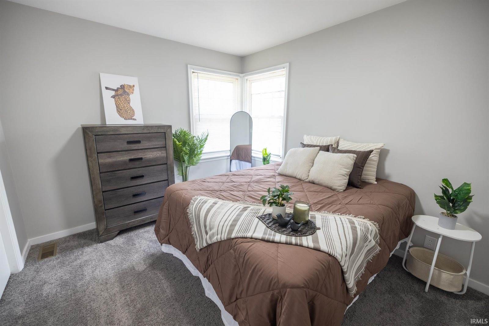 908 W Maple Drive, Knightstown, IN 46148