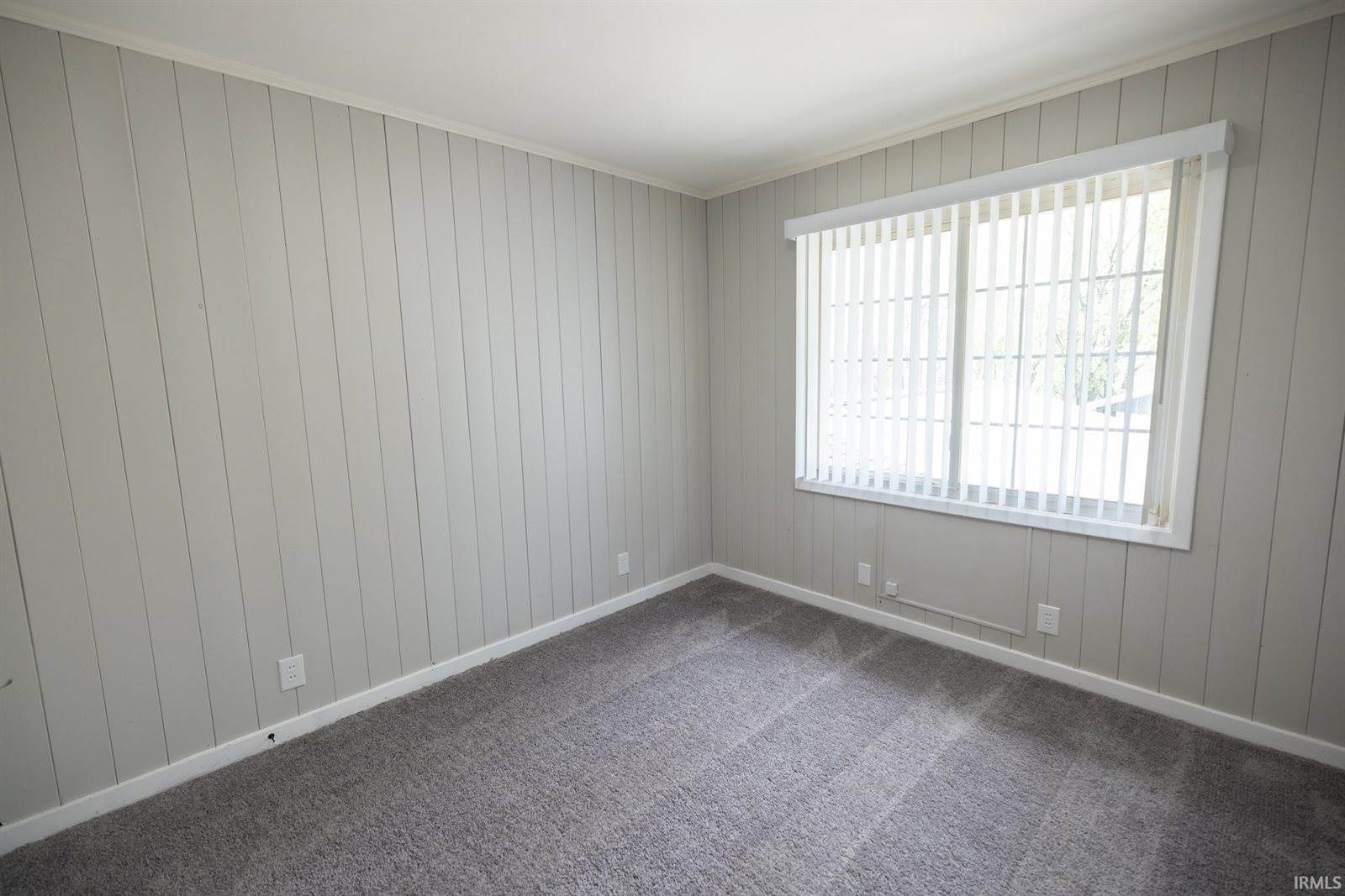 908 W Maple Drive, Knightstown, IN 46148