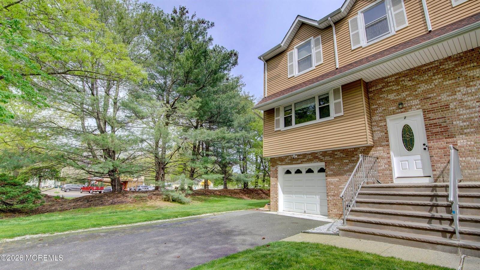 2 Lone Star Lane, Manalapan, NJ 07726