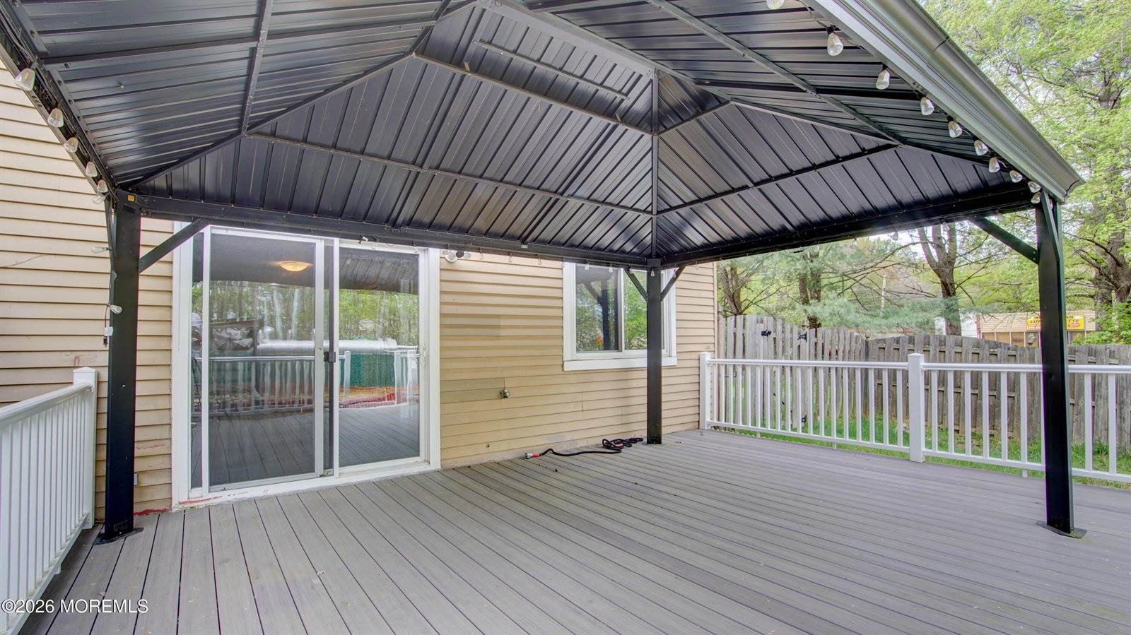 2 Lone Star Lane, Manalapan, NJ 07726