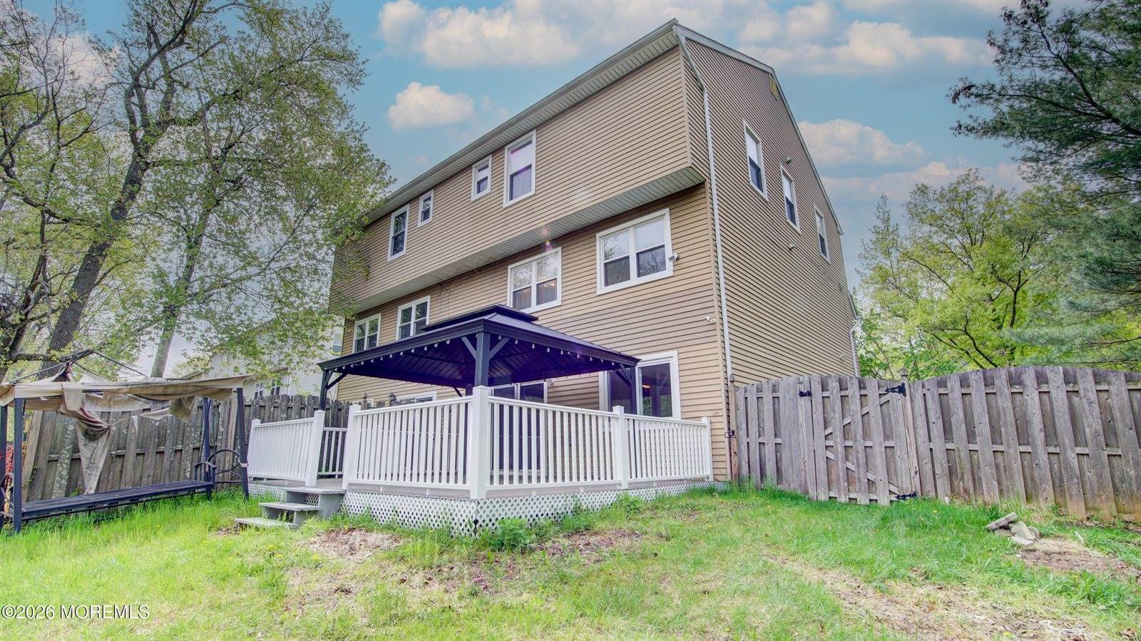 2 Lone Star Lane, Manalapan, NJ 07726