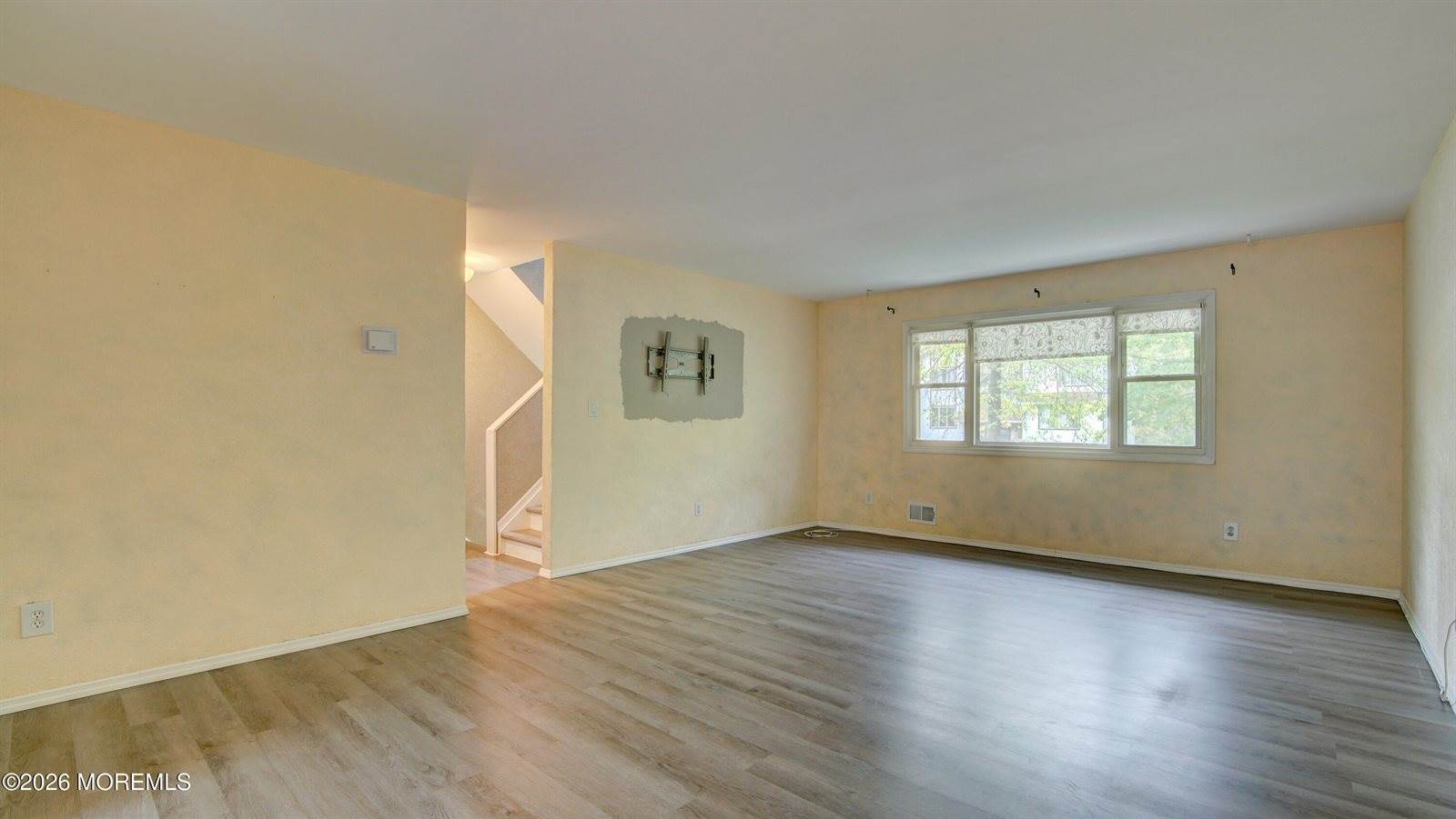 2 Lone Star Lane, Manalapan, NJ 07726