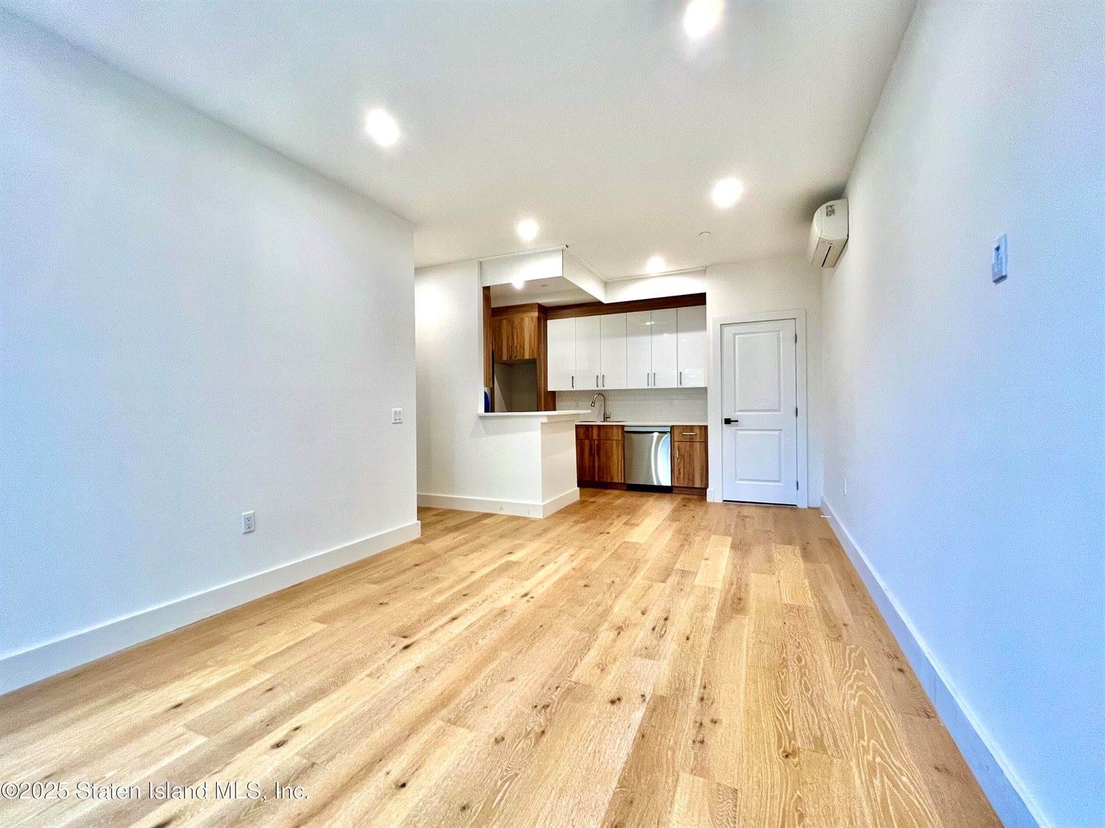 3865 Amboy Road, #3d, Staten Island, NY 10308