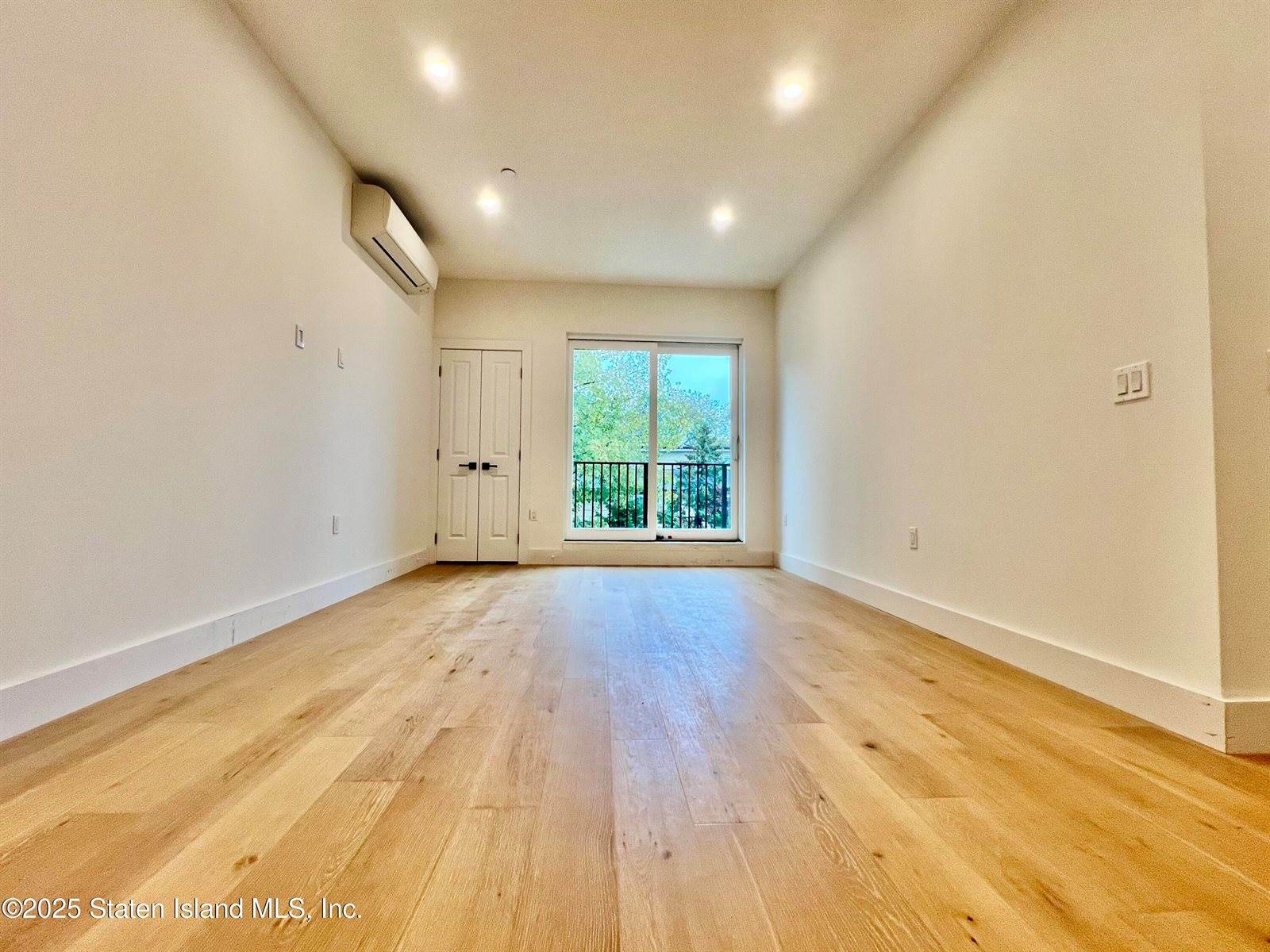 3865 Amboy Road, #3d, Staten Island, NY 10308