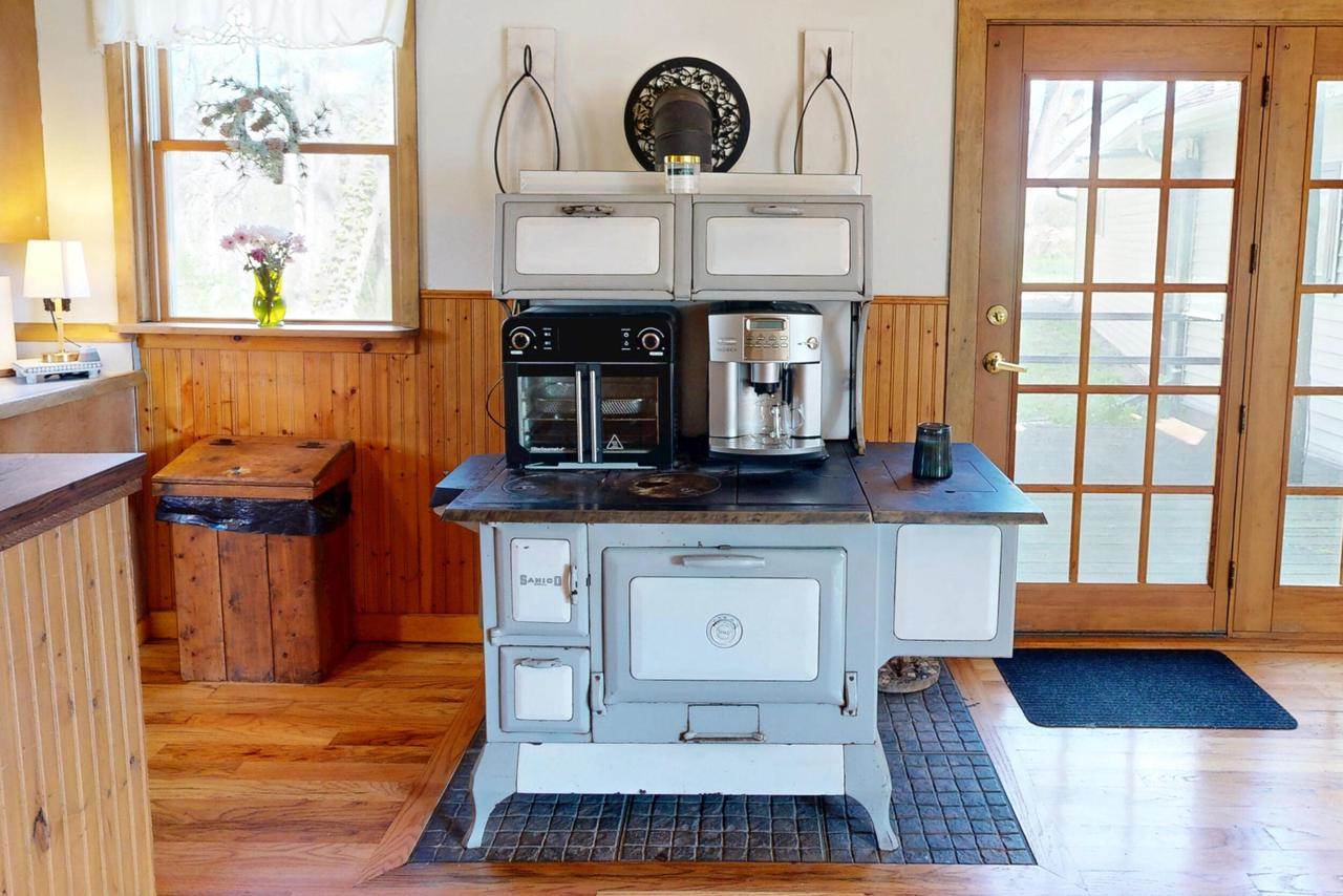 N2312 County Road J, Fort Atkinson, WI 53538