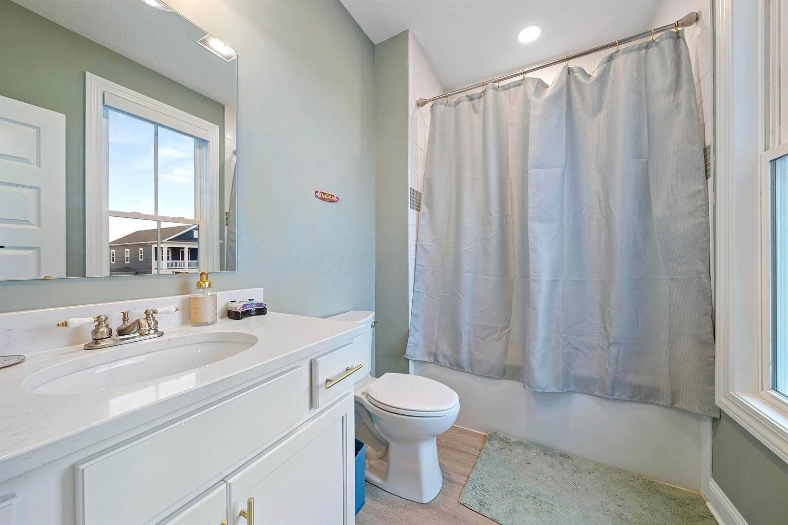 1909 Linden Street, Lewis Center, OH 43035
