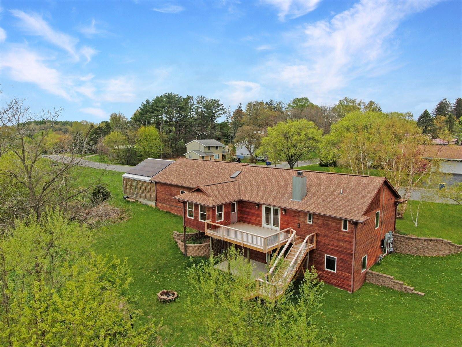 321 Willow St, Viroqua, WI 54665