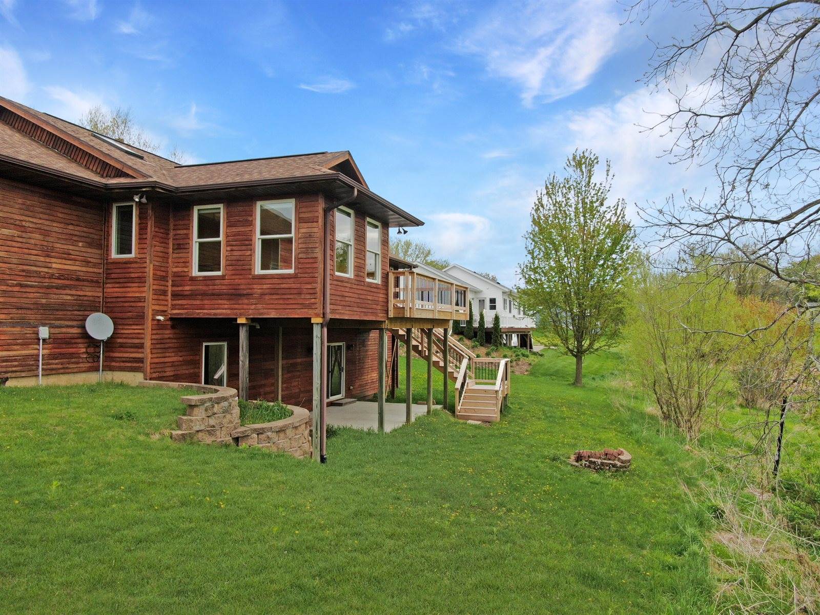 321 Willow St, Viroqua, WI 54665